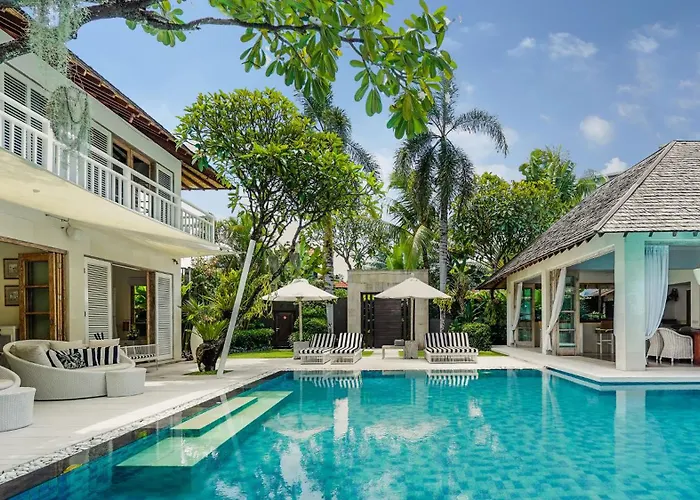 Villa Jajaliluna Seminyak 